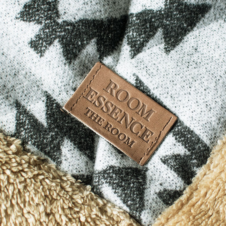 男前なデザインのタグ付き