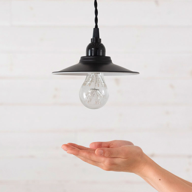 シェードは手のひらサイズ