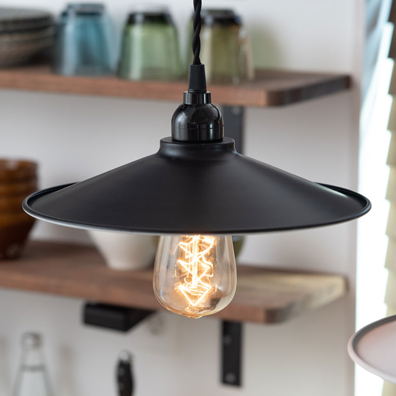 ブラックは、モダンなお部屋にもぴったり