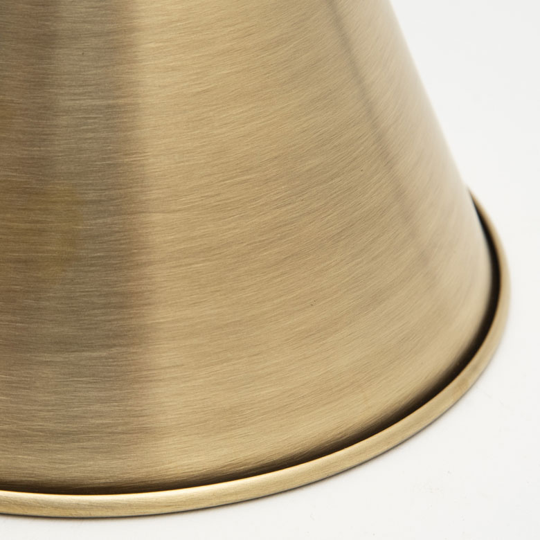 真鍮素材なので、重厚感があります。