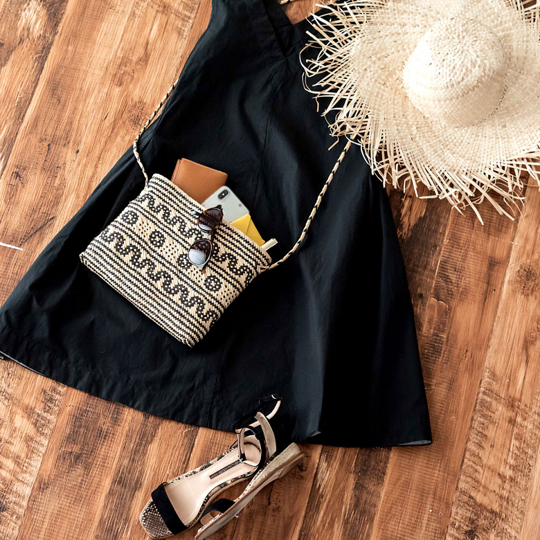 キレイめに持てるので、落ち着きのある大人ファッションとも相性バツグン!