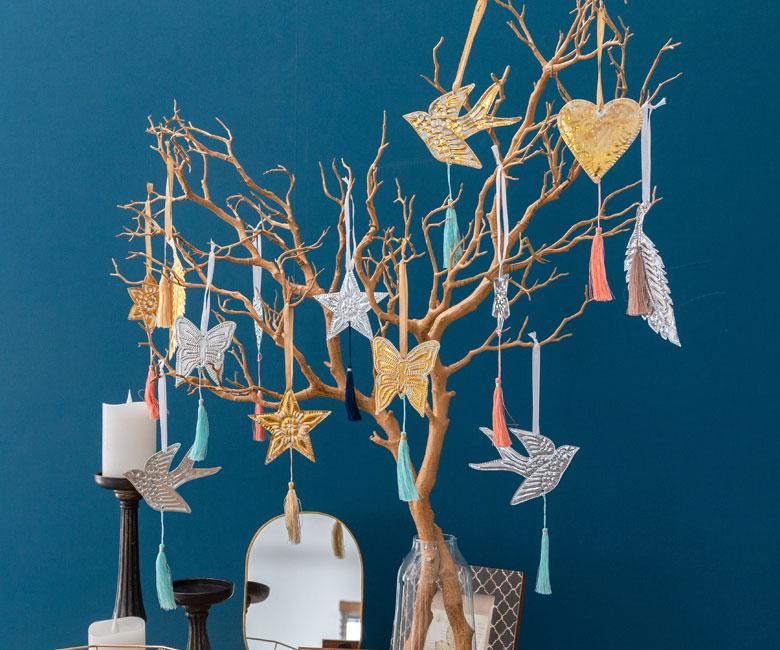 軽いのでシリーズでいくつか飾っても可愛いです