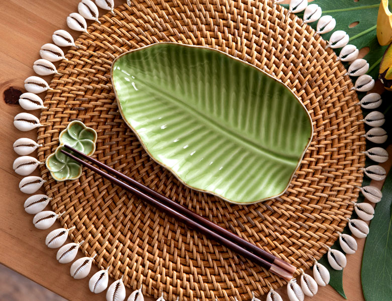 アタのランチョンマットやプルメリアのお箸置きと相性抜群