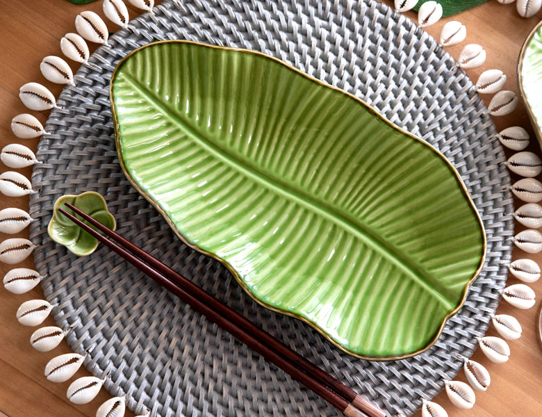 アタのランチョンマットやプルメリアのお箸置きと相性抜群