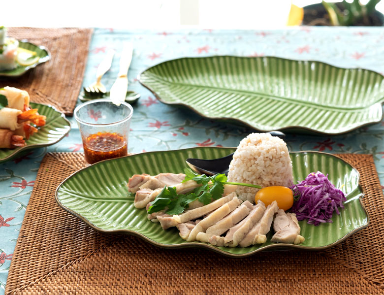 エスニック料理はもちろん、和食やスイーツ用のプレートとしても