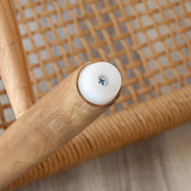 床を守る保護パーツ