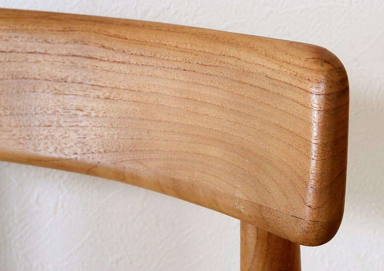 思わず触ってしまいたくなるような、滑らかでやさしい風合い