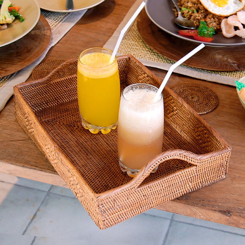 バリ島のアタで編まれたお盆トレイ型バスケット