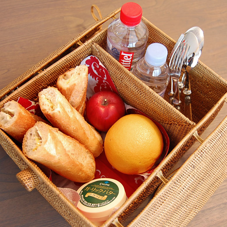 バッグに入った食材は、より一層おいしく見えます。