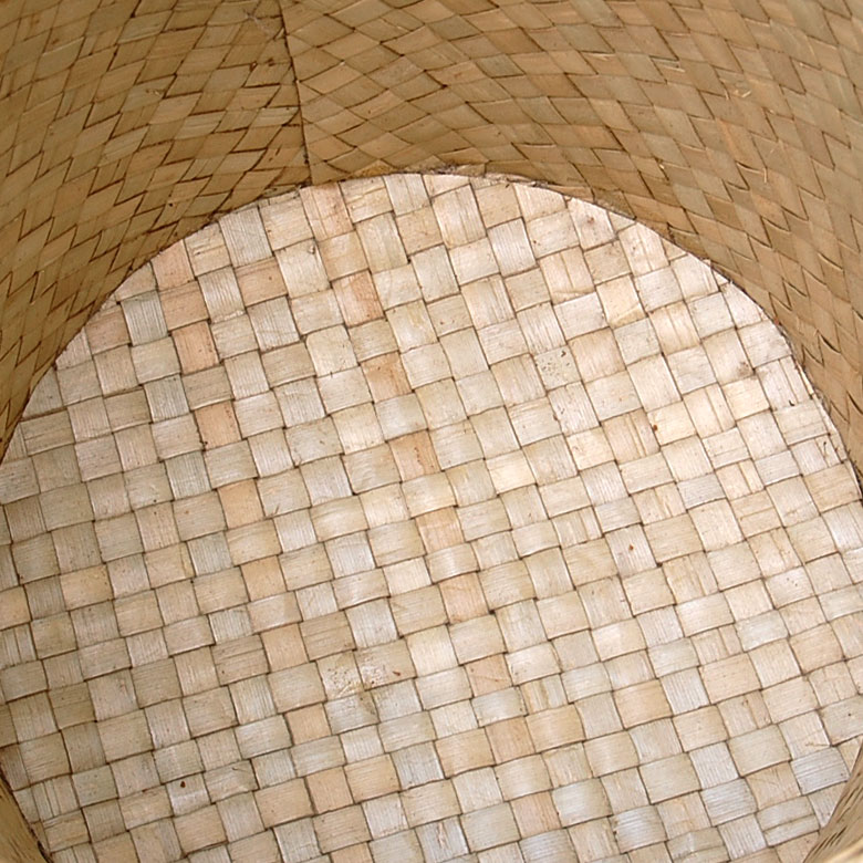 芯が入っていて丈夫なつくりです