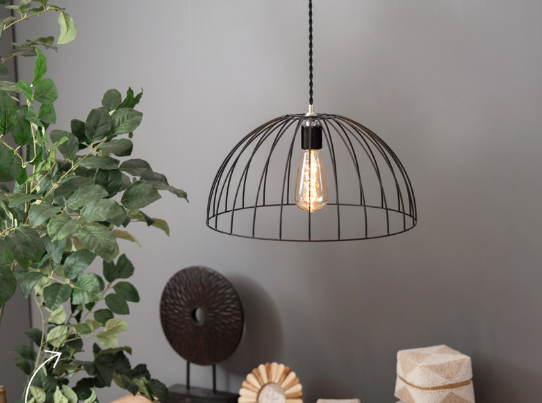 昼の明るくエレガントなイメージ。