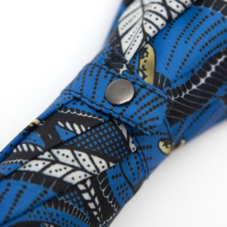 スナップボタン