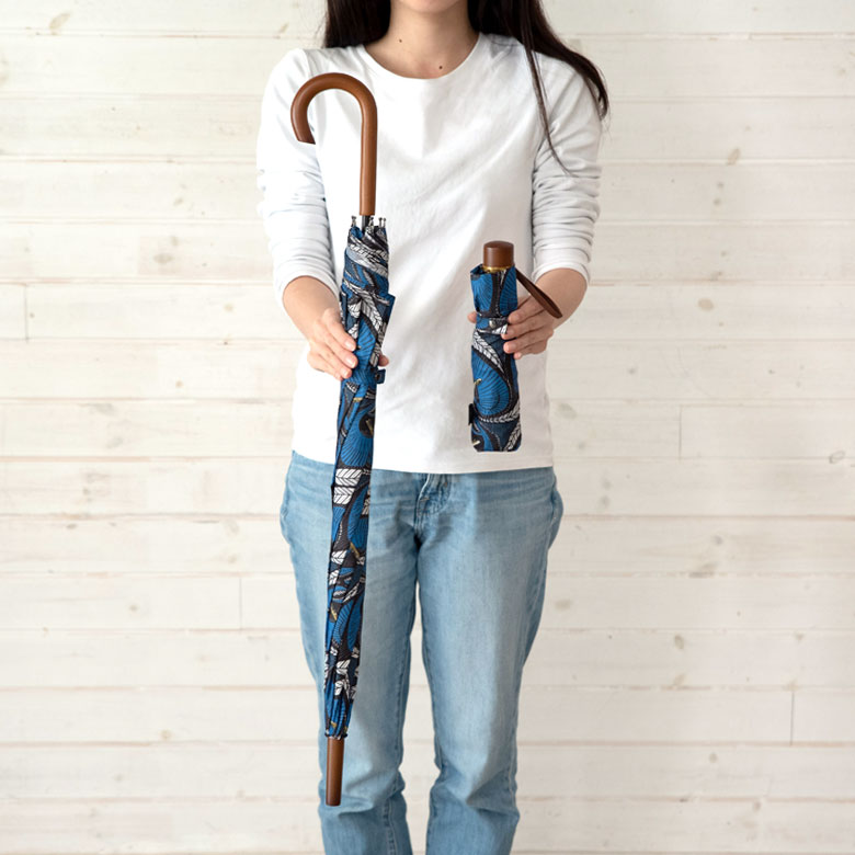 折り畳み傘の販売もあります