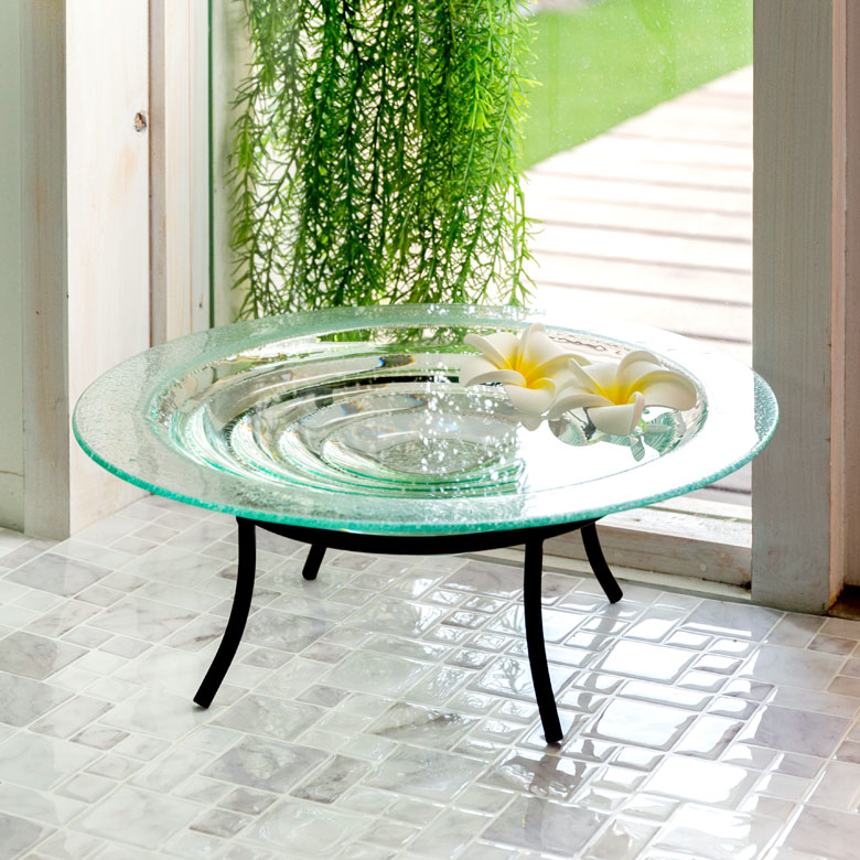 ガラスの水盤とアイアンスタンドセット。