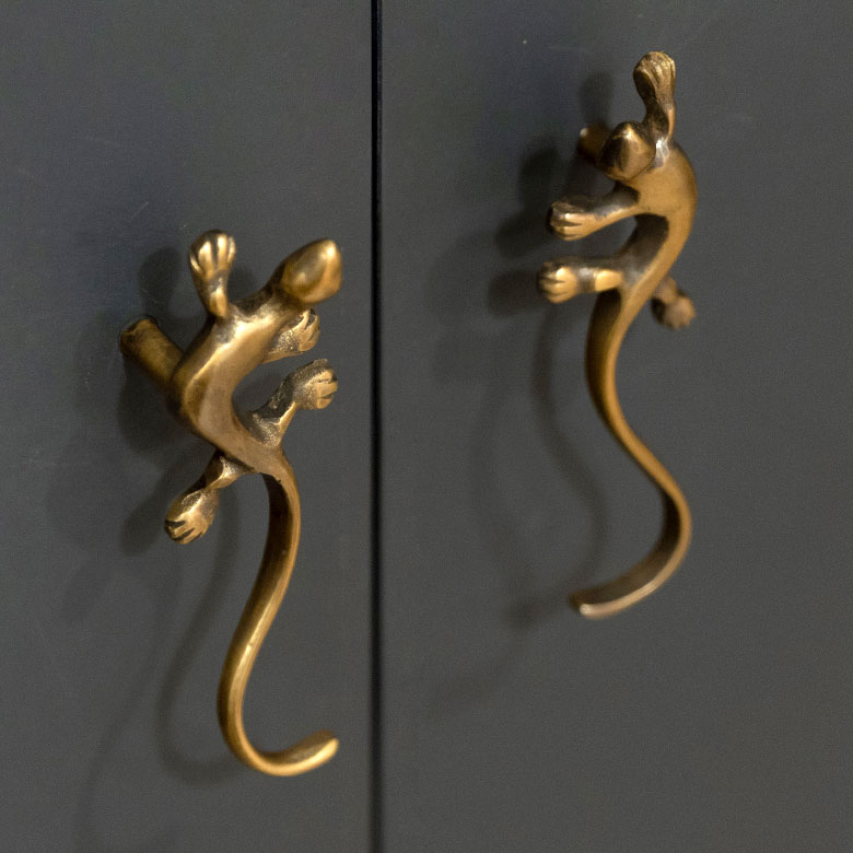 扉のアクセントに