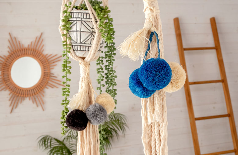 ハンギングプランターにつけて。