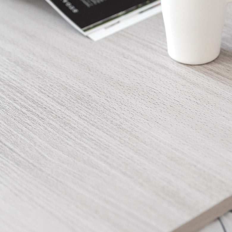 天板はリアルな木目調シート