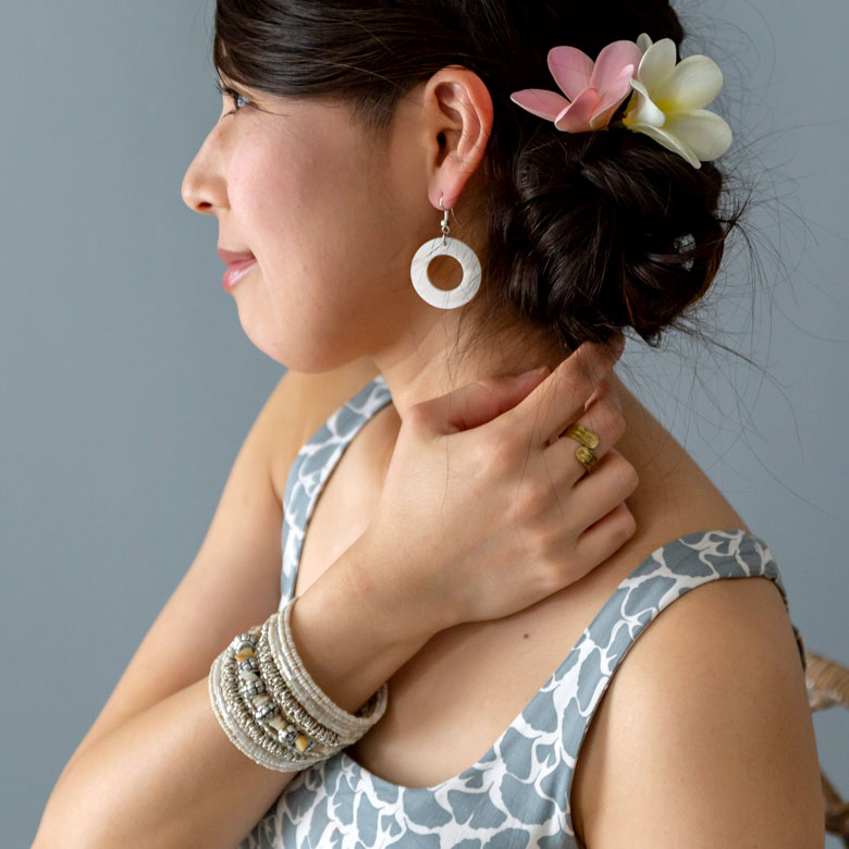 アジアンなアイテムをプラスして、リゾート気分を盛り上げる！