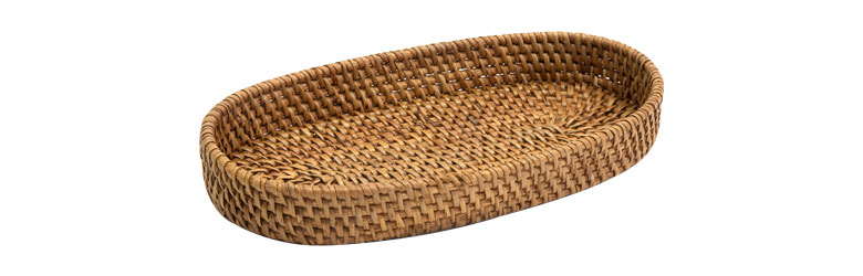 シンプルなデザインだから使いやすい、万能トレイ