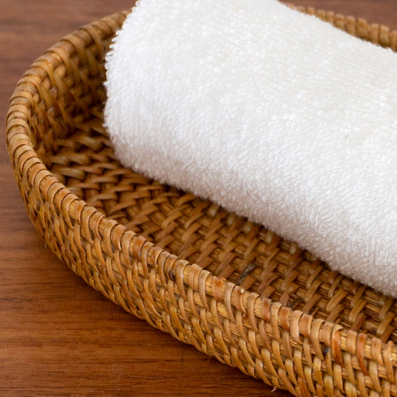 職人によって丁寧に編まれた、美しい編み目