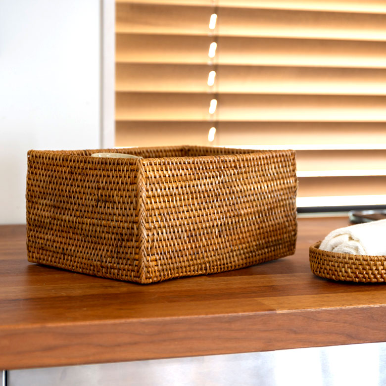 ナチュラルな素材感が魅力的なラタンのボックス