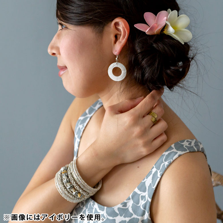 アジアンなアイテムをプラスして、リゾート気分を盛り上げる！