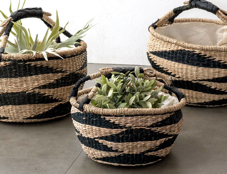 玄関のスリッパ入れに。お客様のおもてなしにもぴったり