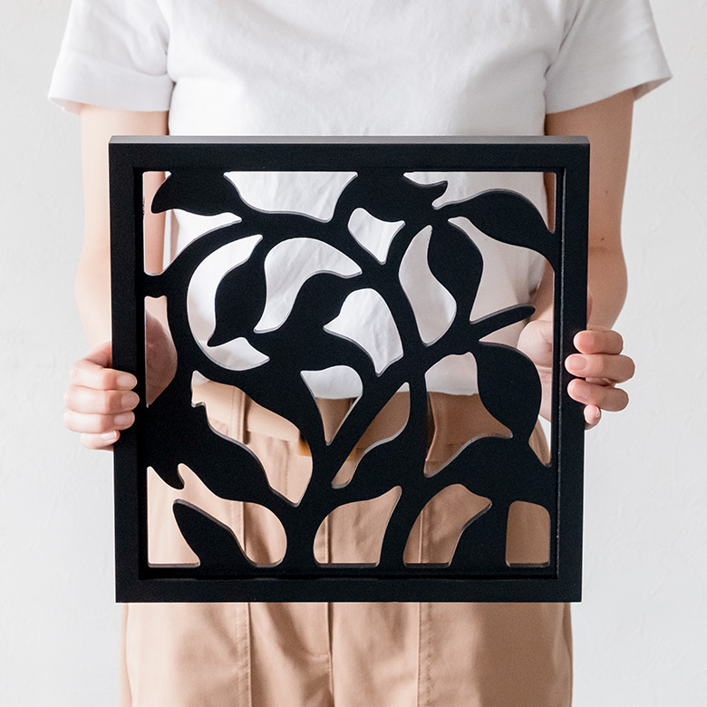 手に持つとこれくらいのサイズ