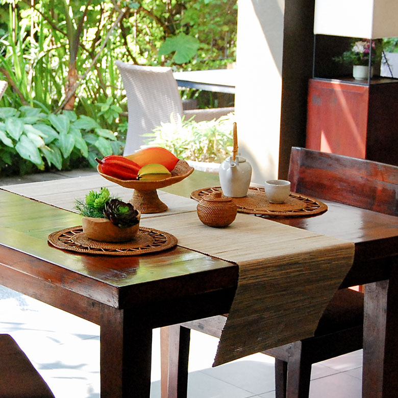 いつもの食卓をアジアンリゾートに演出