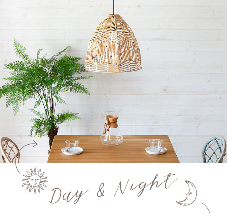 日中はフラクタルのオブジェのよう