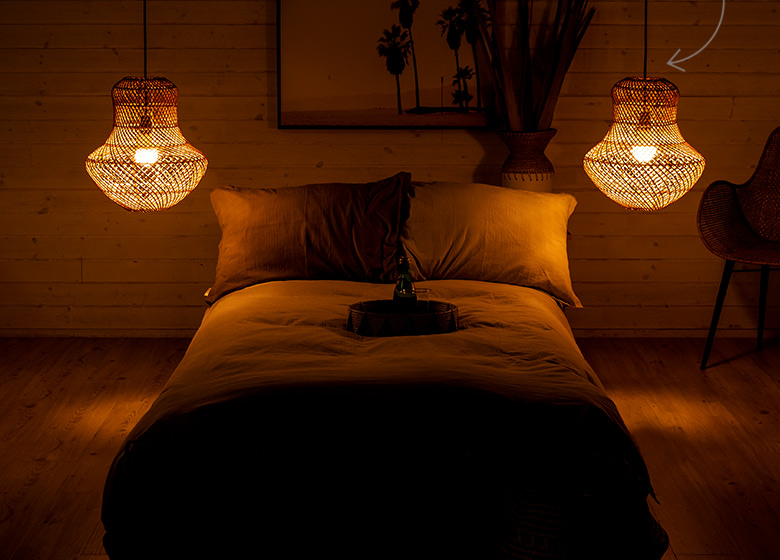 陰影が美しいランプシェード、ラブ