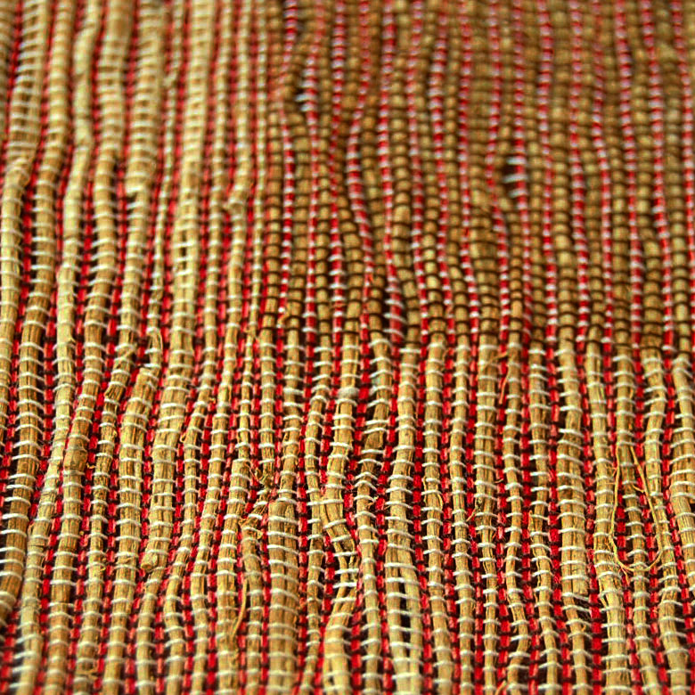 編み込まれた香木（アカールワンギ）