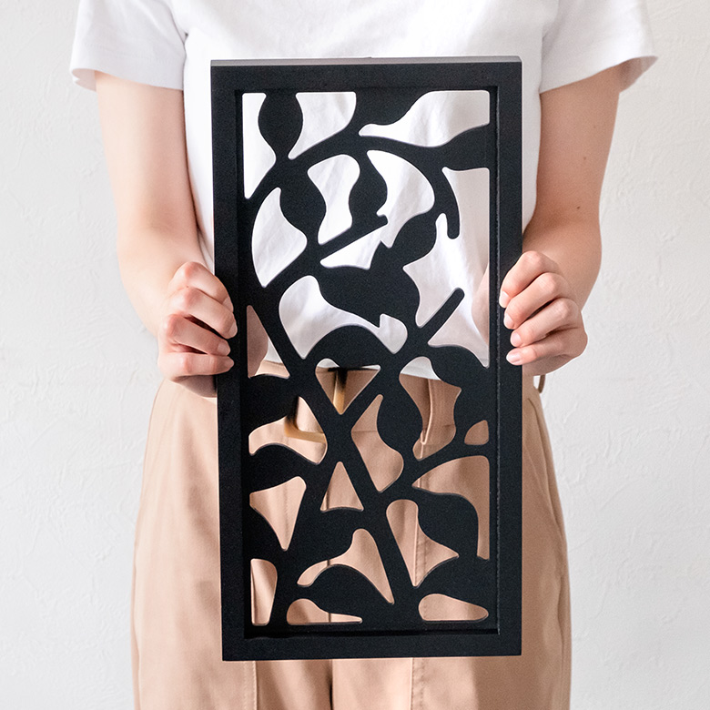 手に持つとこれくらいのサイズ感