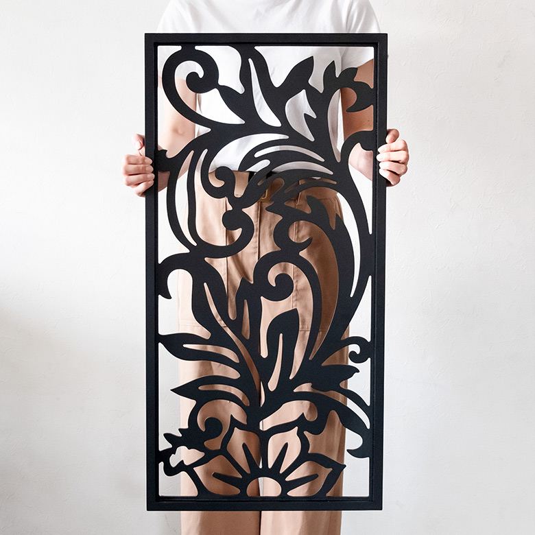 手に持つとこれくらいのサイズ感