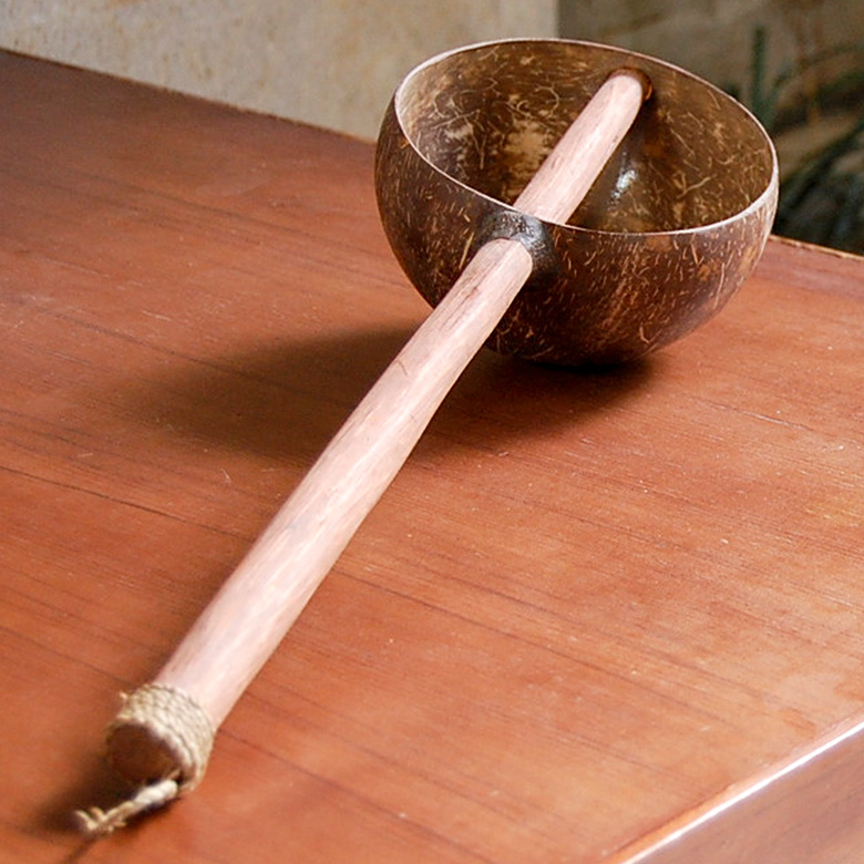 ハンドメイドのぬくもりを感じるひしゃく