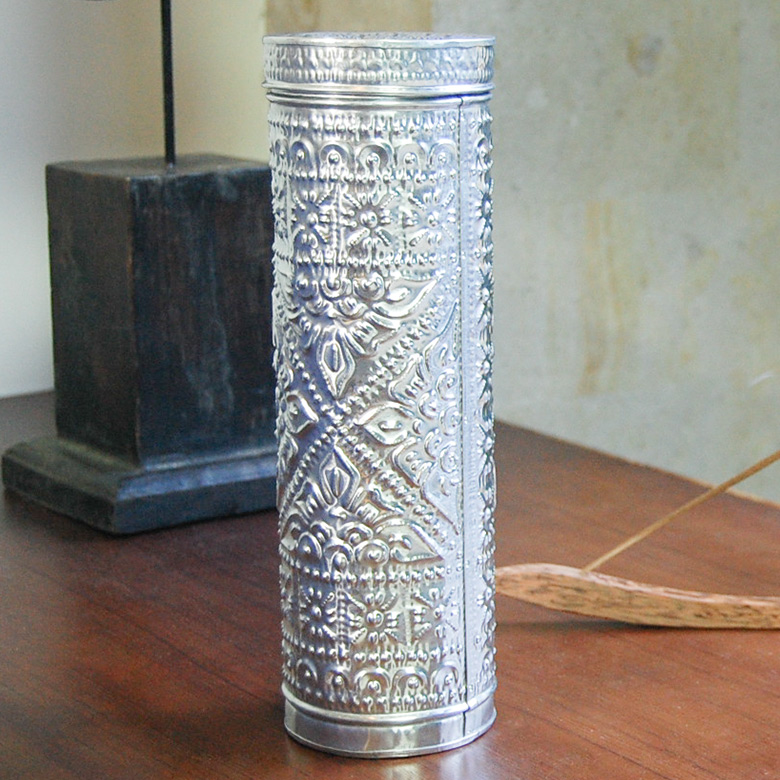 ロングタイプのお香も入ります