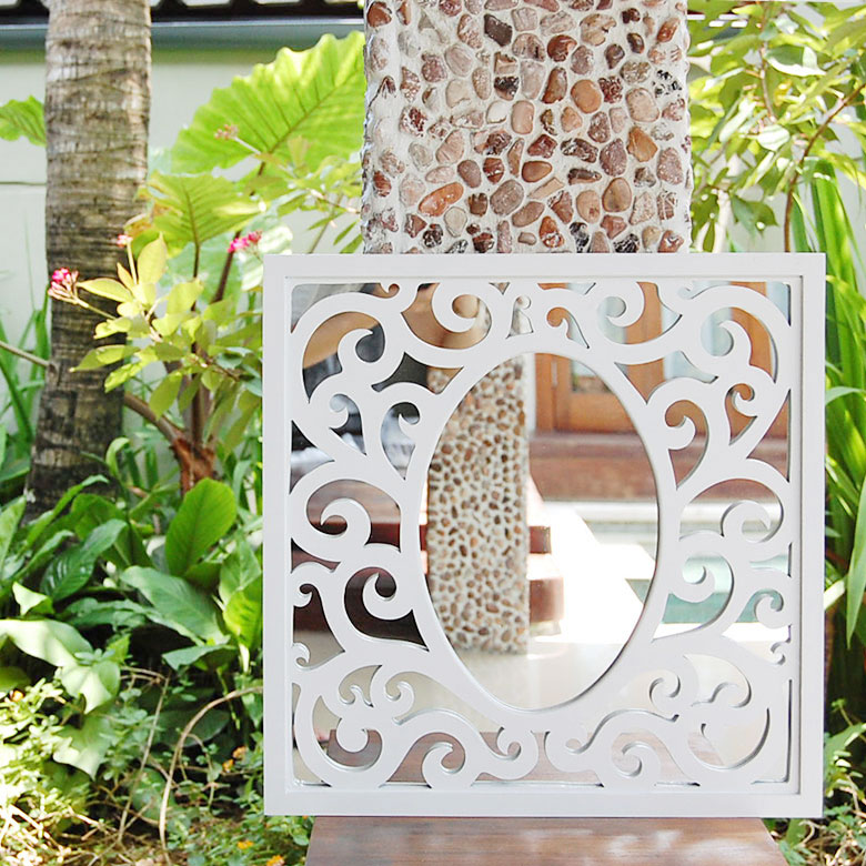 存在感溢れるアジアンアートミラー