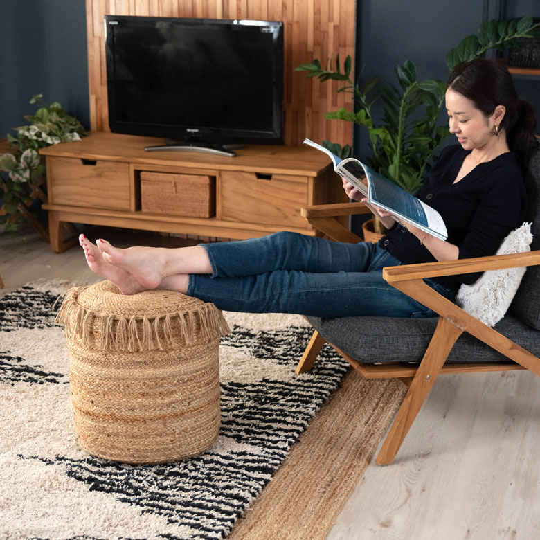 どんなコーデにも合うシンプルなデザイン