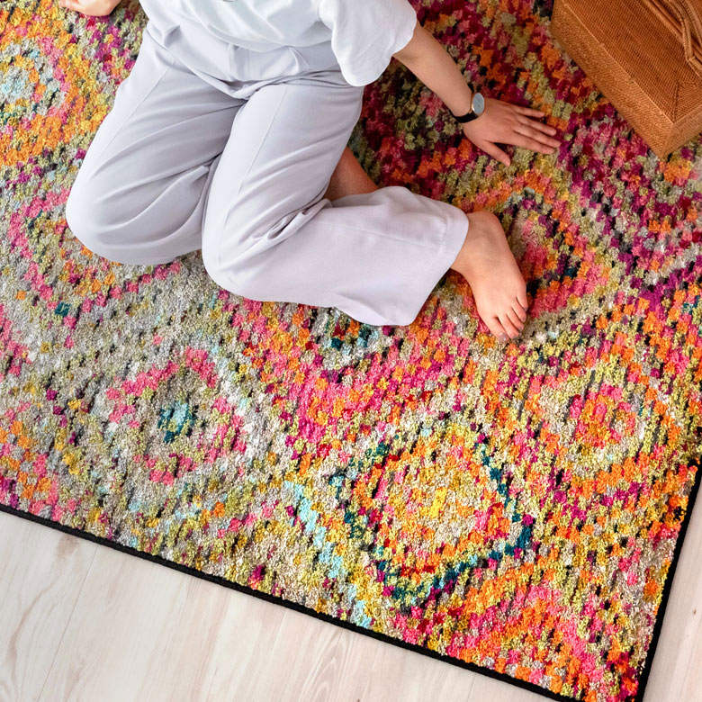 ぎゅっと繊維を詰めて織られていて、さらっとした肌ざわり