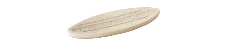 手作業でつくられており、ナチュラルな風合い