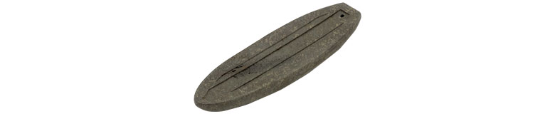 手作業でつくられており、ナチュラルな風合い