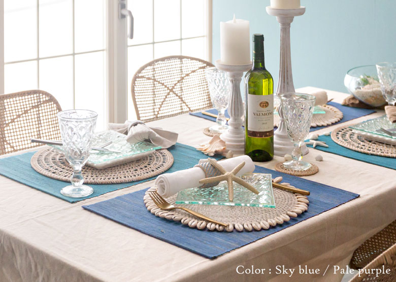 寒色のランチョンマットを使った西海岸テーブルコーディネート
