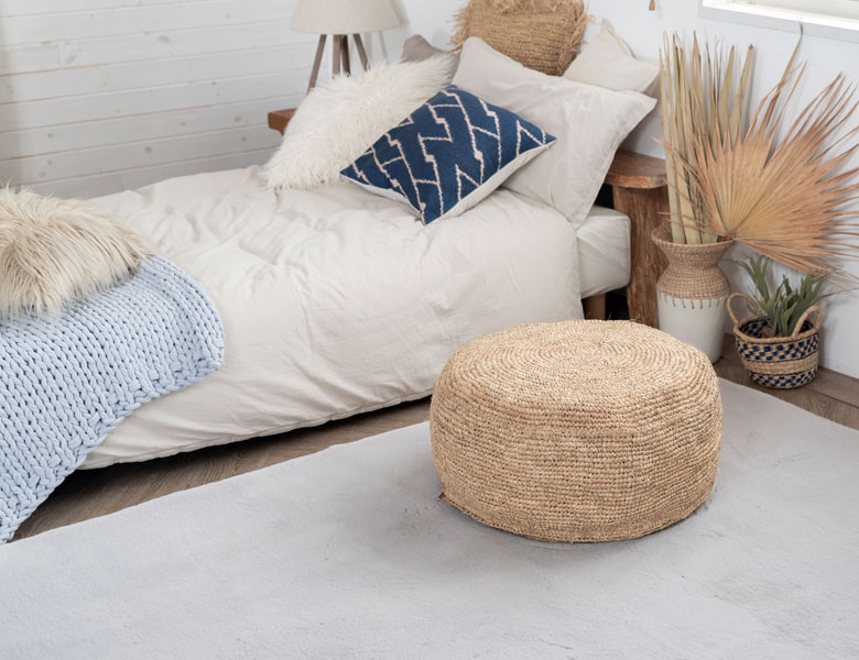 ラフィアのクッションと合わせて使いたいアイテム