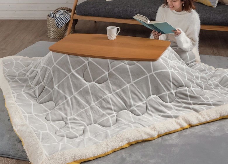 おしゃれな幾何学模様のこたつ布団。