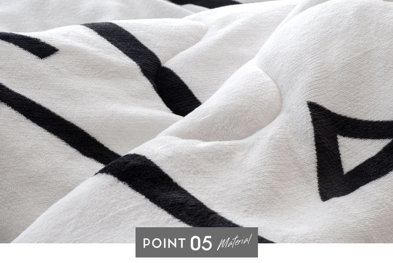 見た目にも暖かいこたつ布団