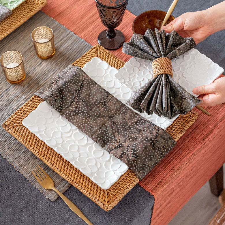 ホームパーティやお誕生日などお祝いごとのテーブルにもぴったり