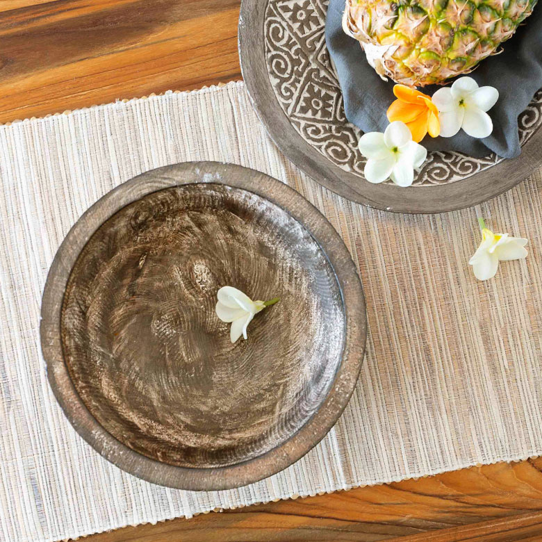 スワールウッドをくり抜いて作ったボウル