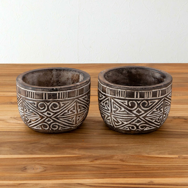 インドネシアのスンバ島由来のウッド彫刻