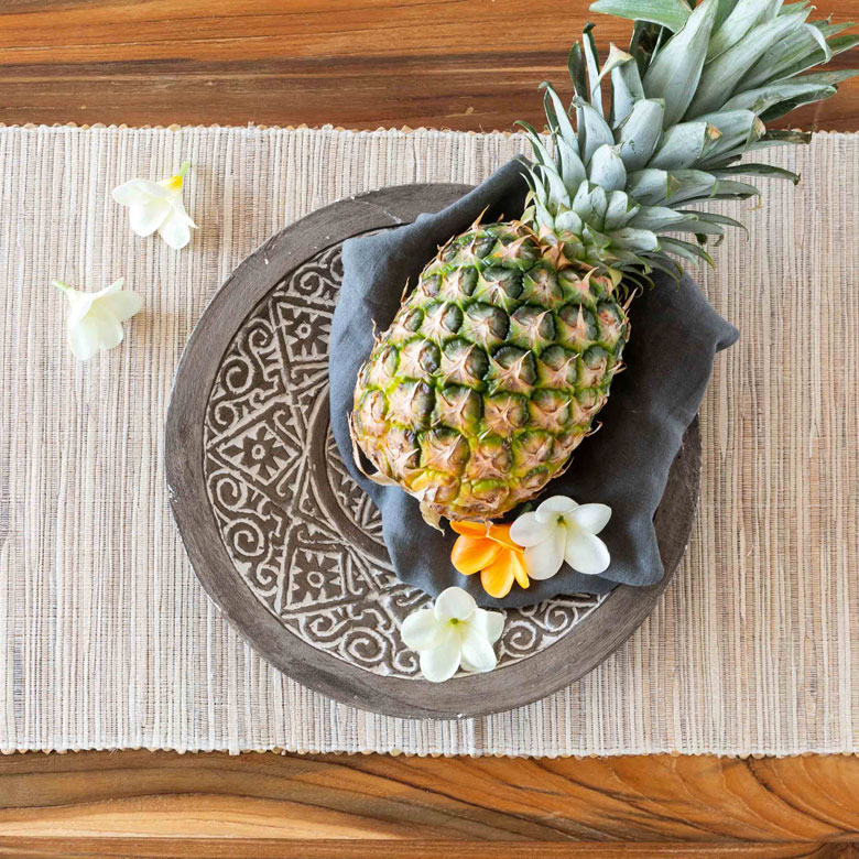 スワールウッドをくり抜いて作ったボウル