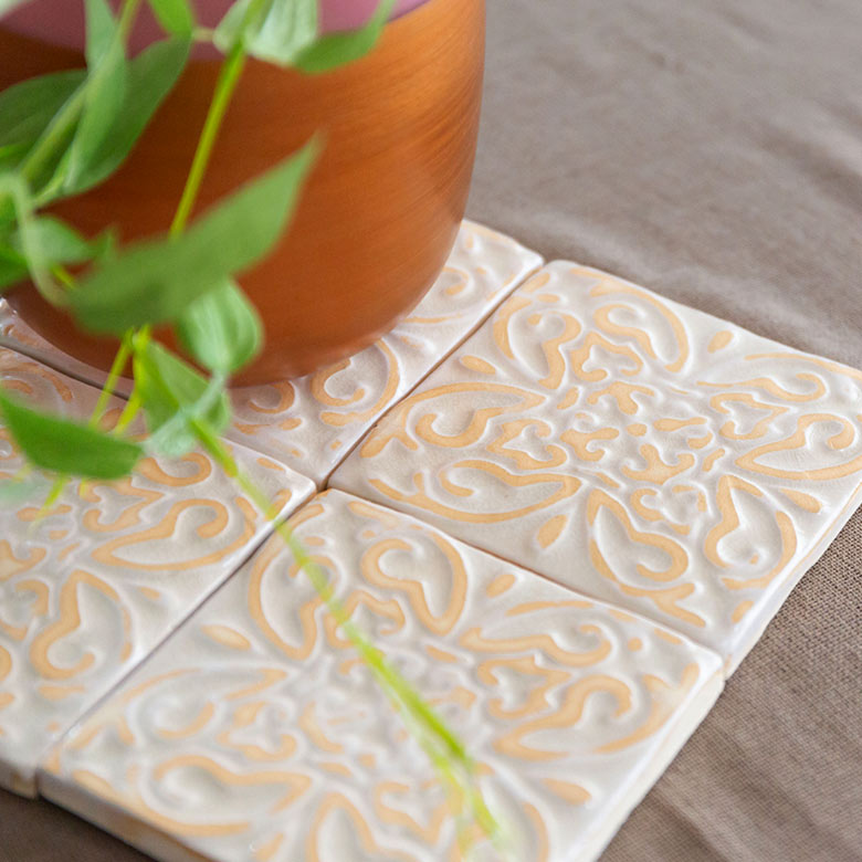 素朴でベトナムらしい色合い